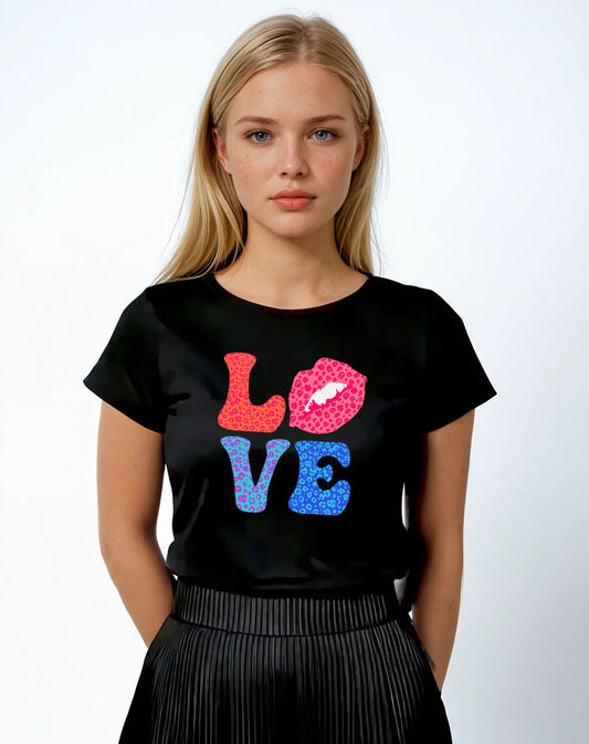 A Fierce Leopard Romance Tshirt In Black