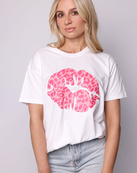 White Oversize T-shirt With Pink Leopard Lip Print