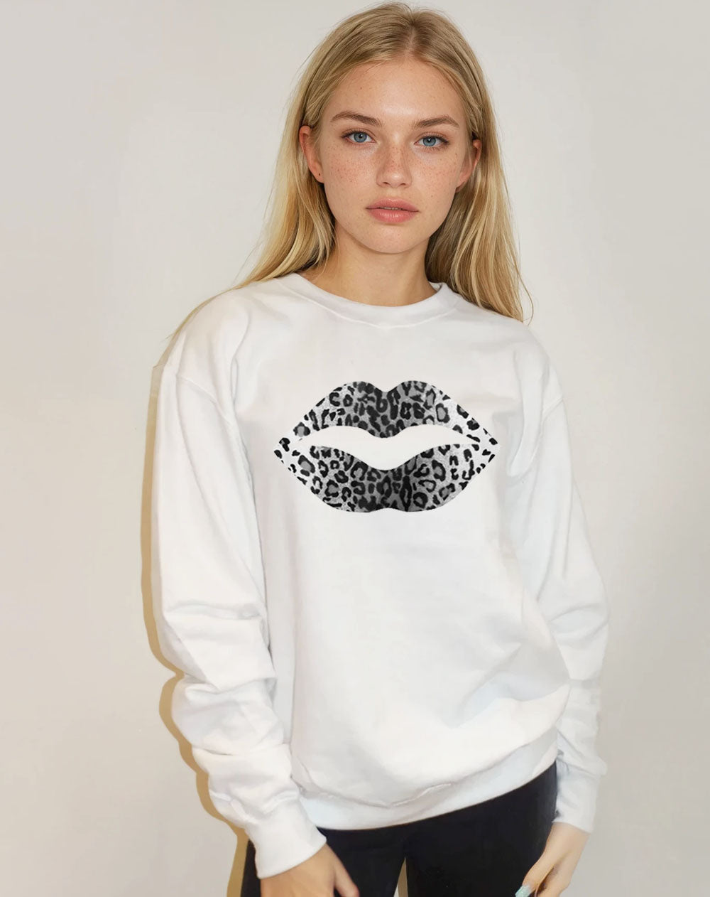 Black and White Leopard Lip Jumper In White