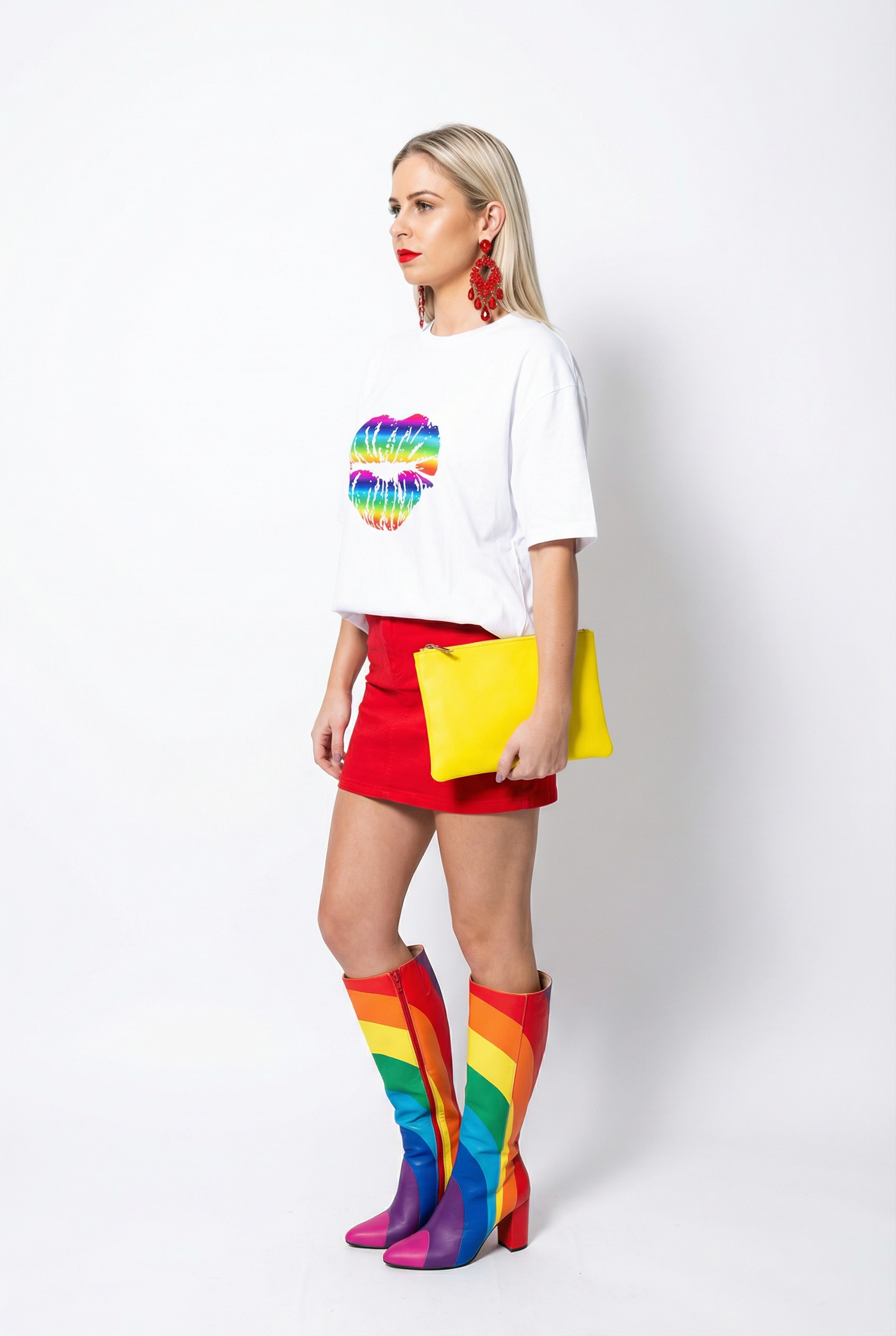 Pride Rainbow Kiss Oversize Tee