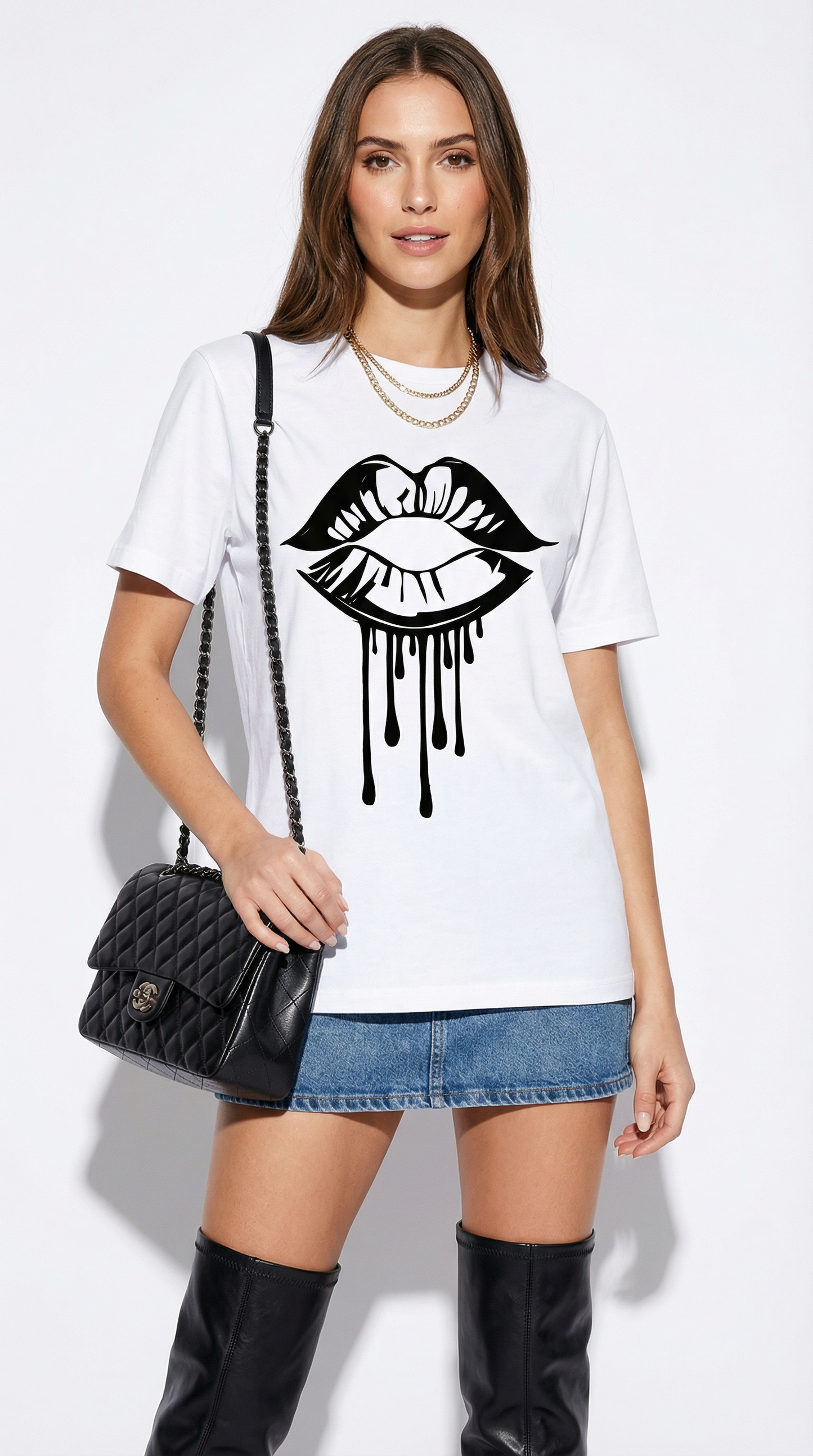 Black Kiss Drip Tshirt In White