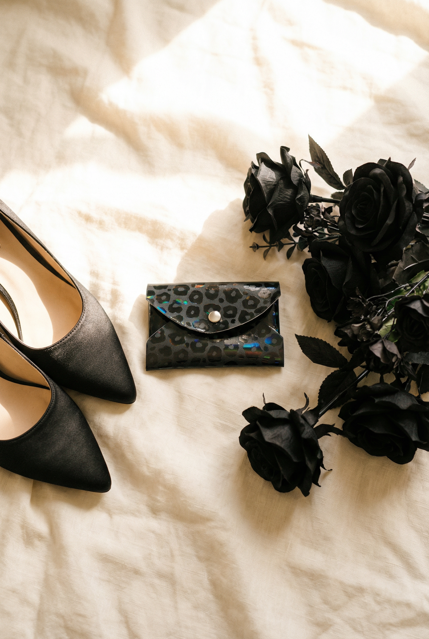 Iridescent Leopard Curved Envelope Card Holder