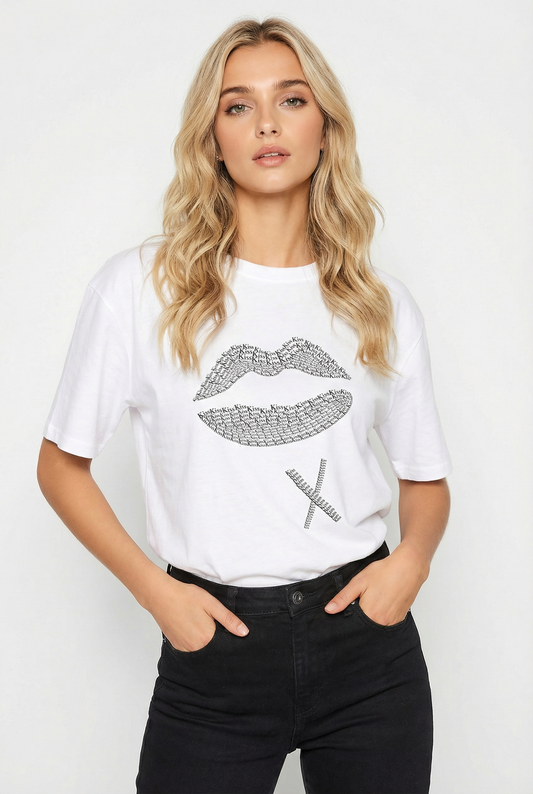 Kiss Black Text Lip Print T Shirt In White