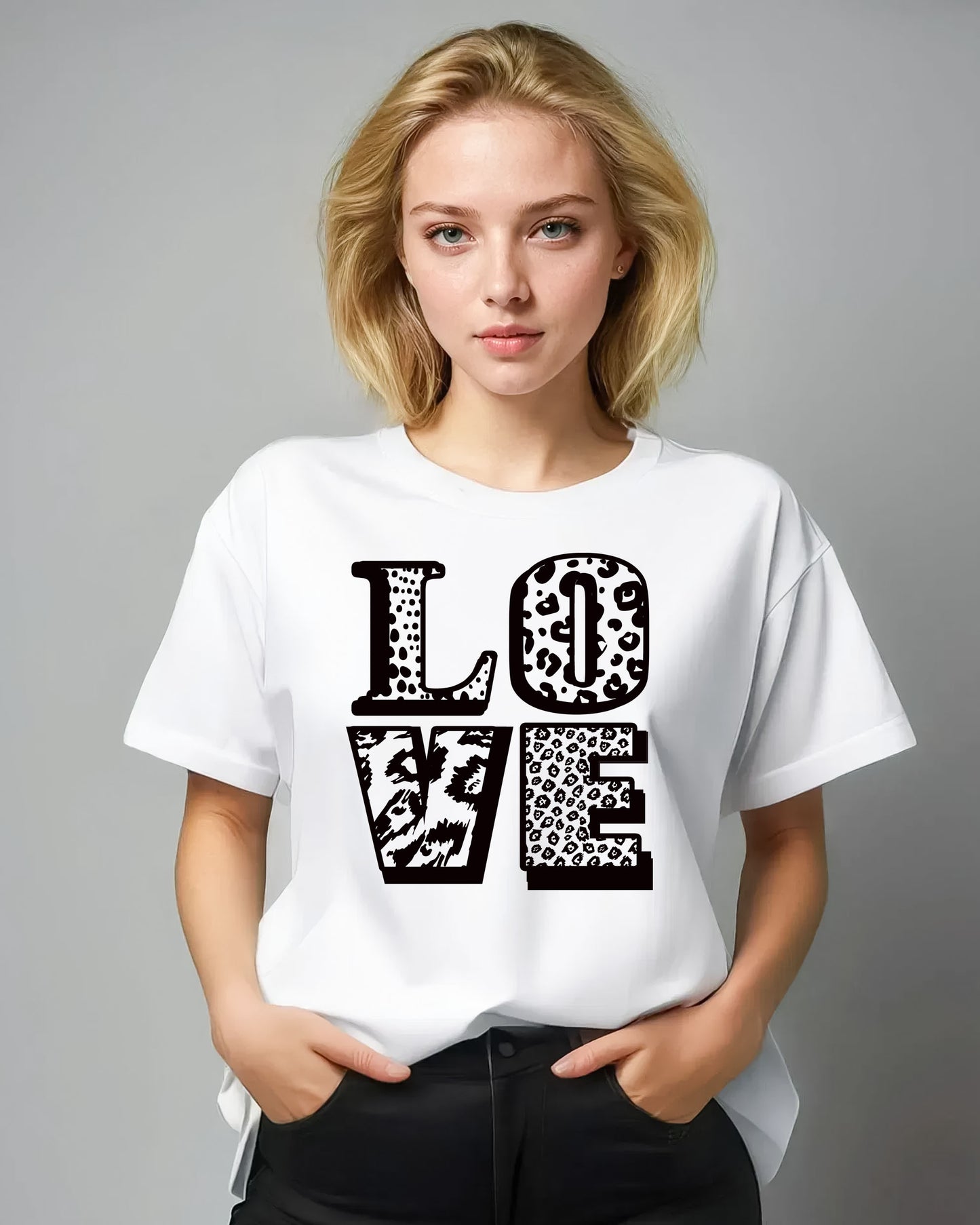 Love Safari Graphic Tshirt In Black