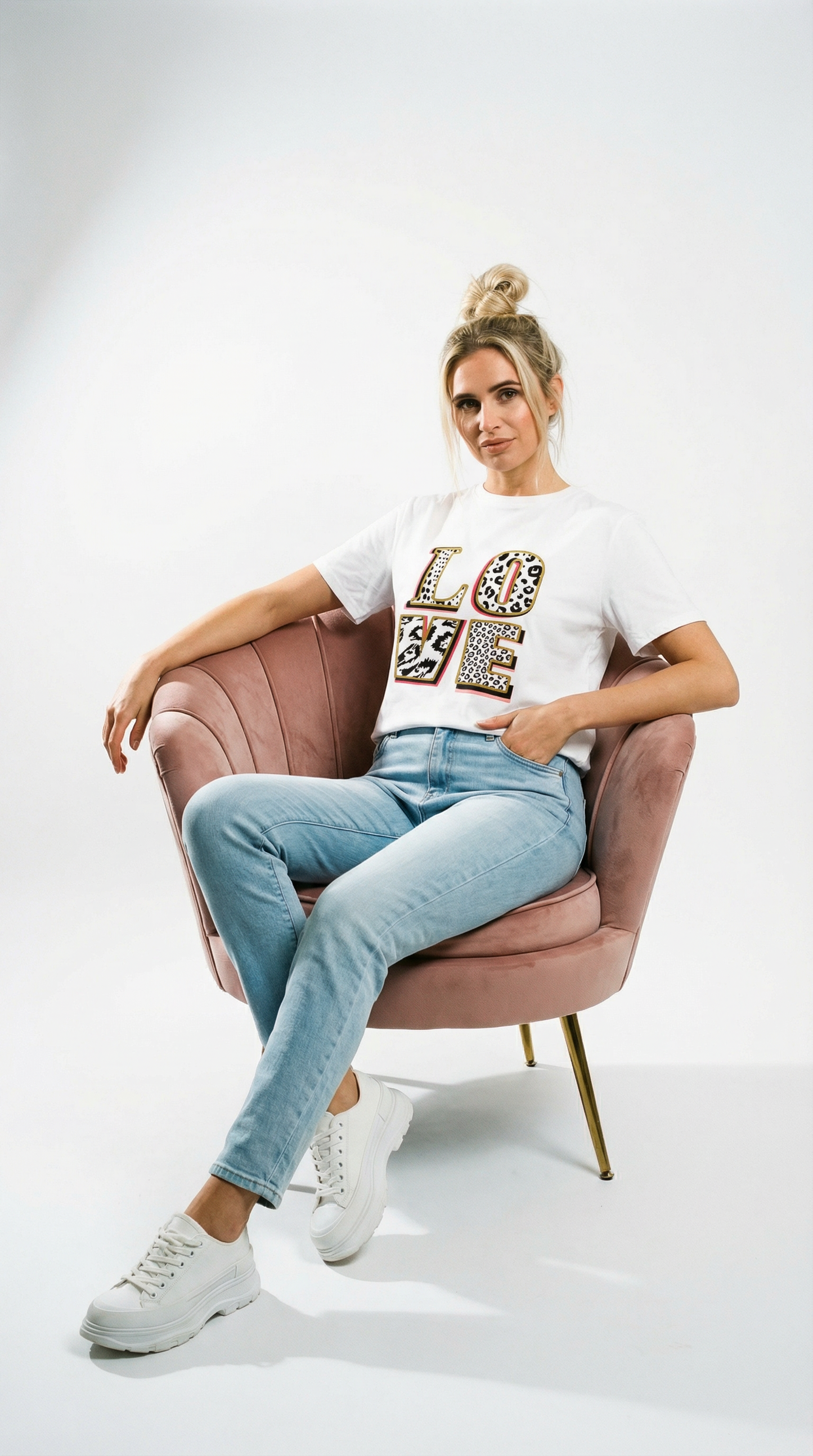 Love in Monochrome Leopard Graphic Tshirt In White