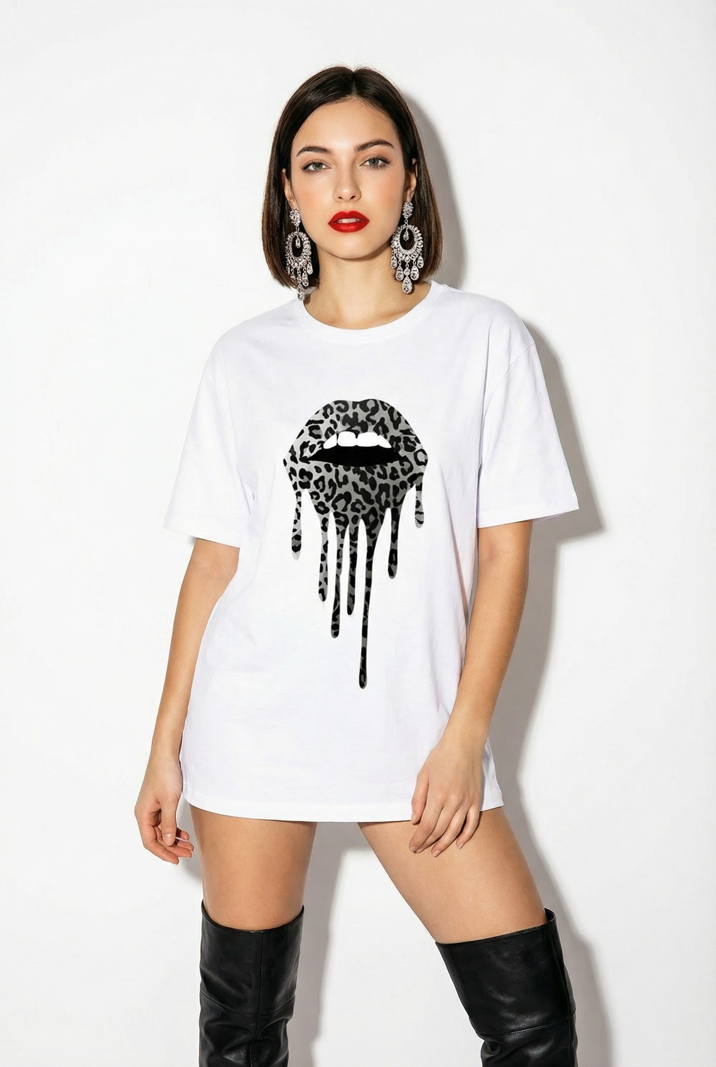 Monochrome Drip Lip TEE