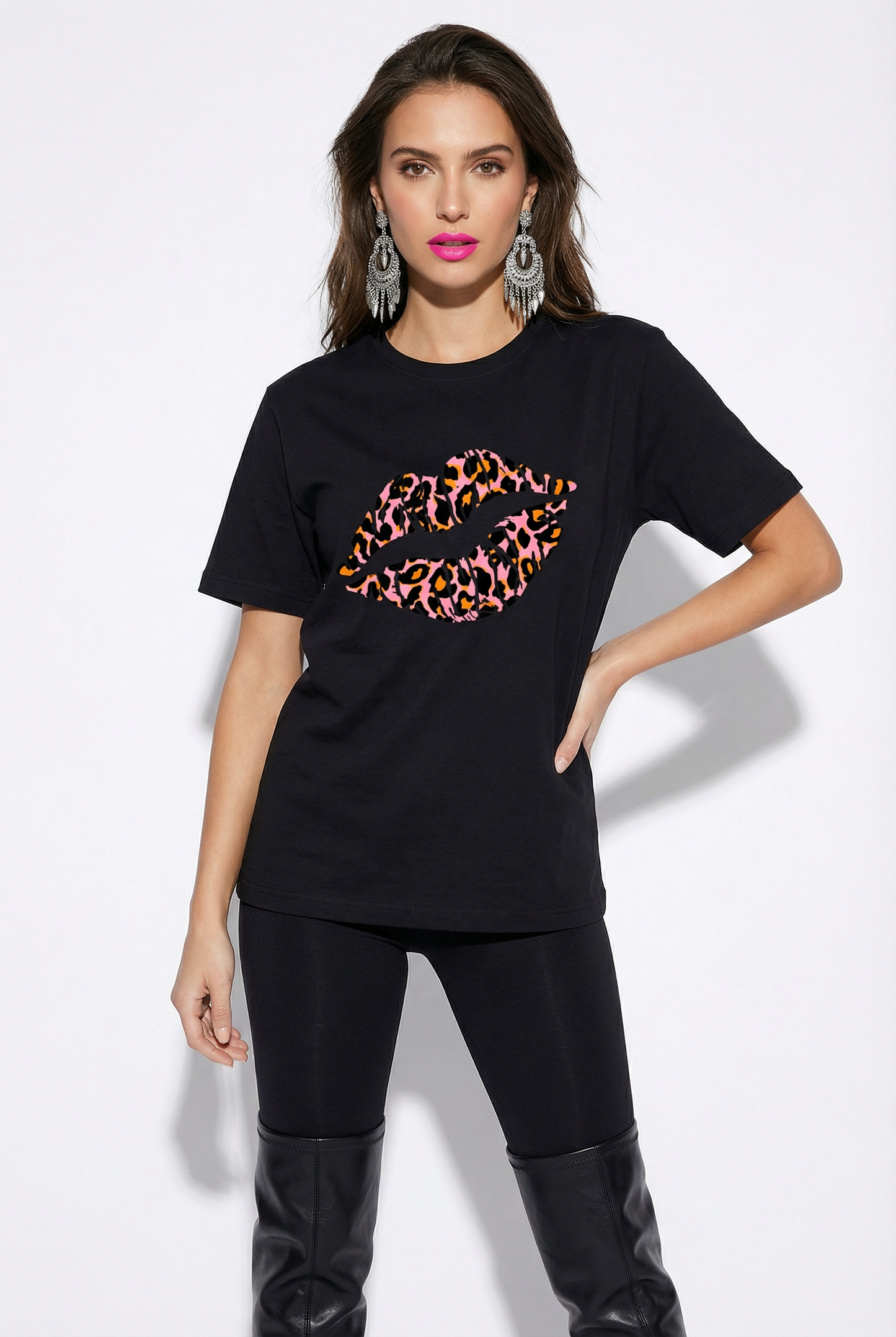 Pink and Orange Leopard Graphic Lip T-shirt in Black