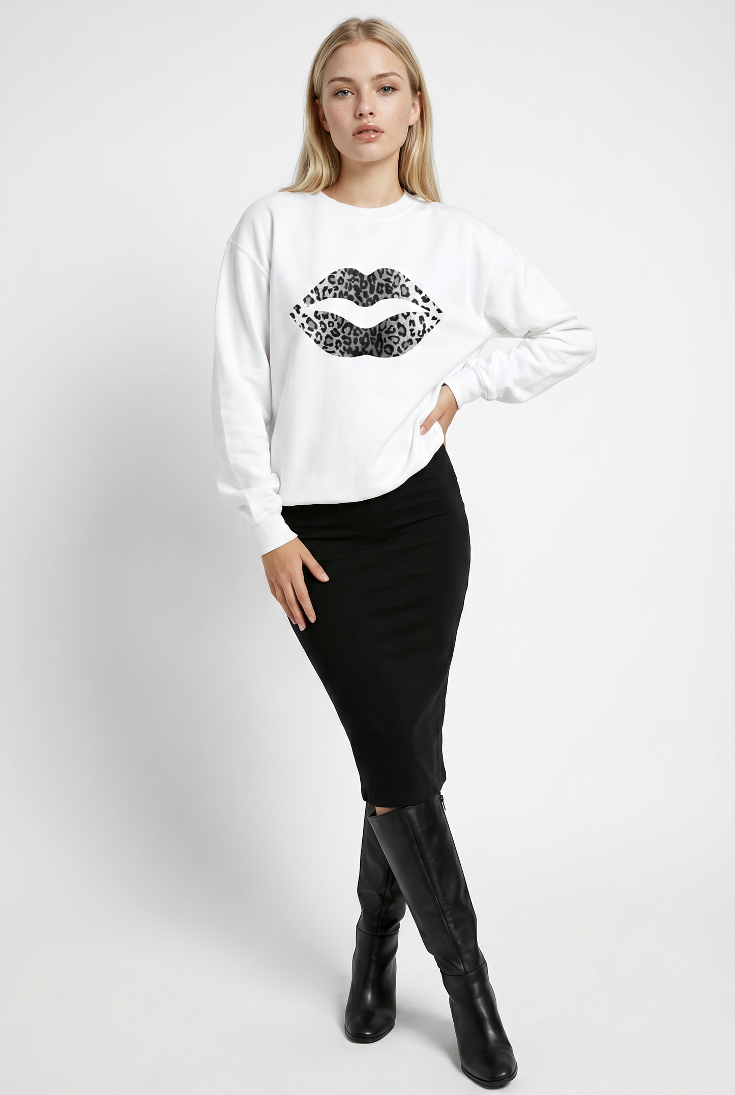 Black and White Leopard Lip Jumper In White