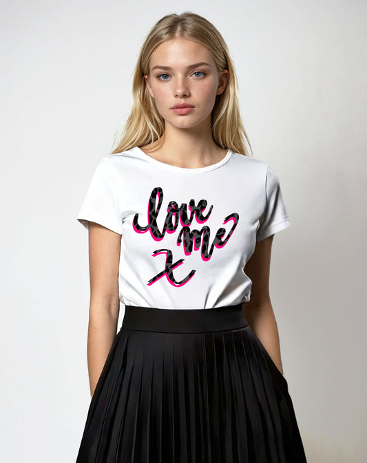 Black leopard Love  Graphic Tshirt in White