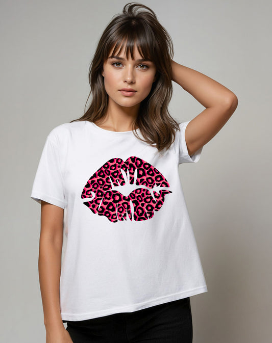 White Oversize T-shirt With Pink and Black Leopard Lip Print