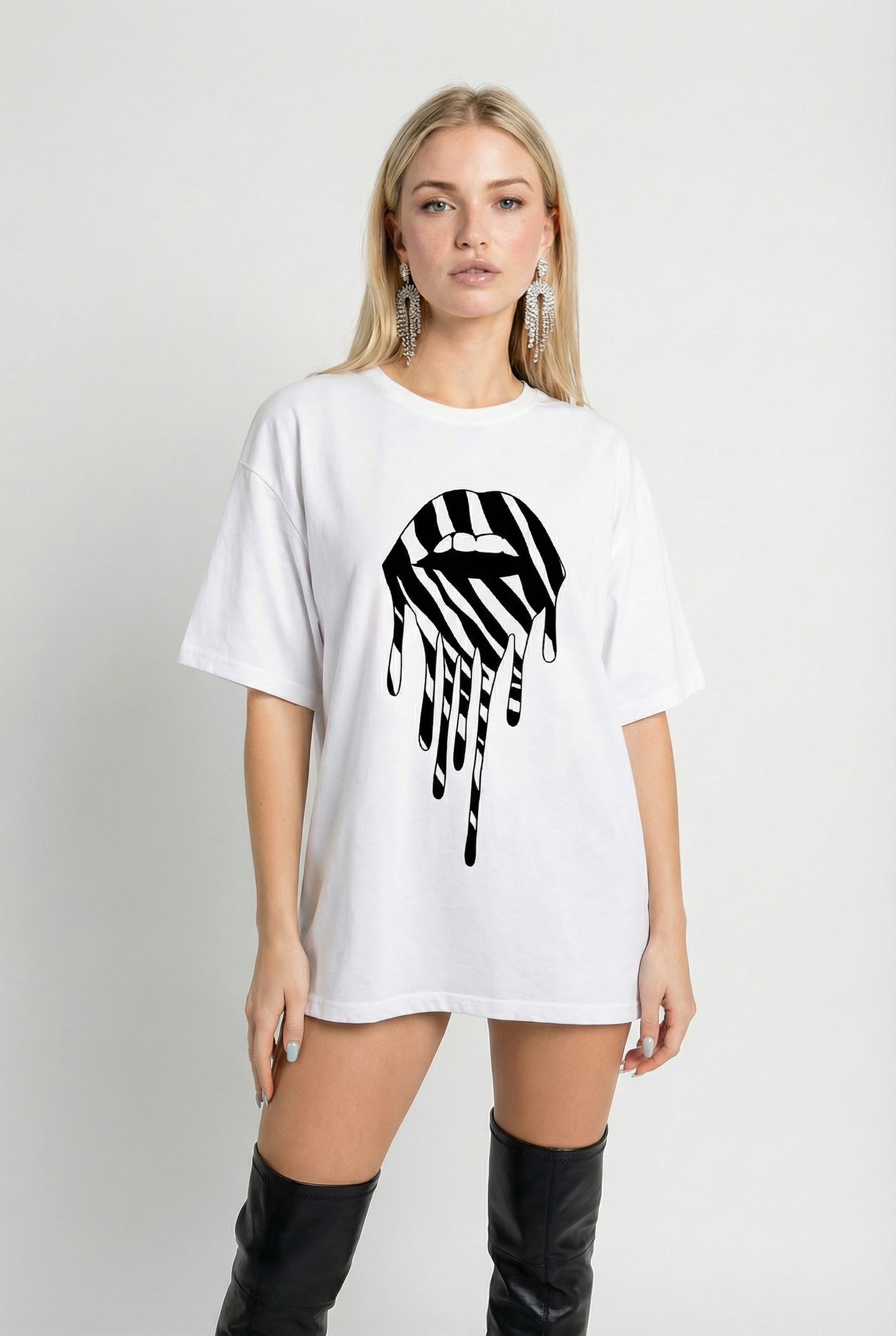 Zebra Drip Lip TEE