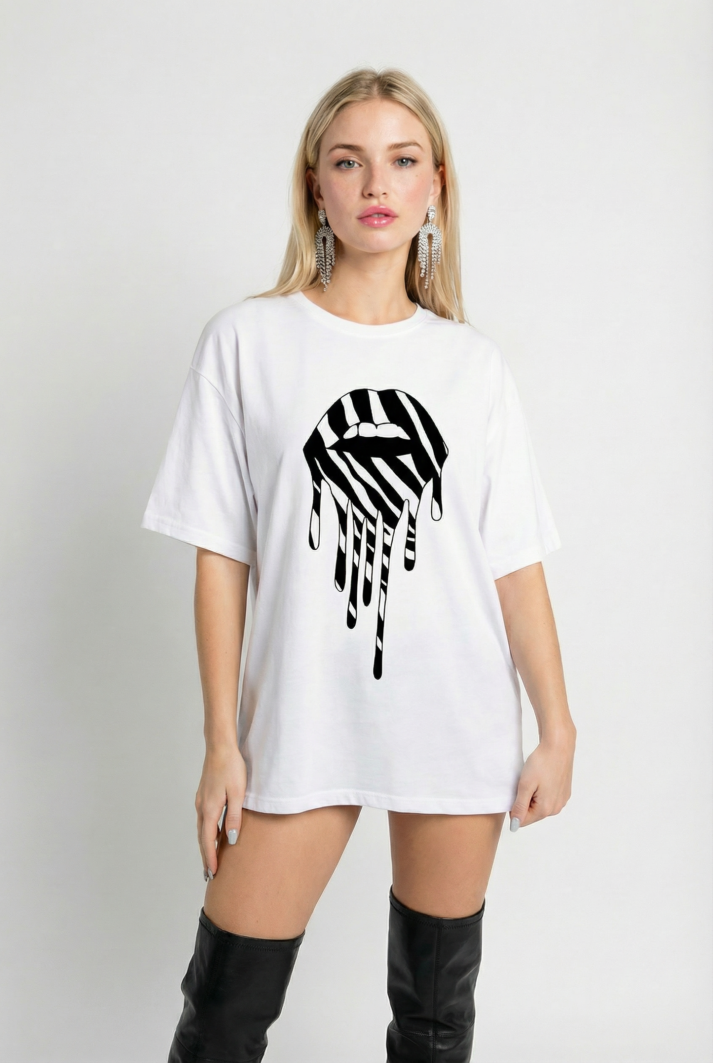 Zebra Drip Lip TEE