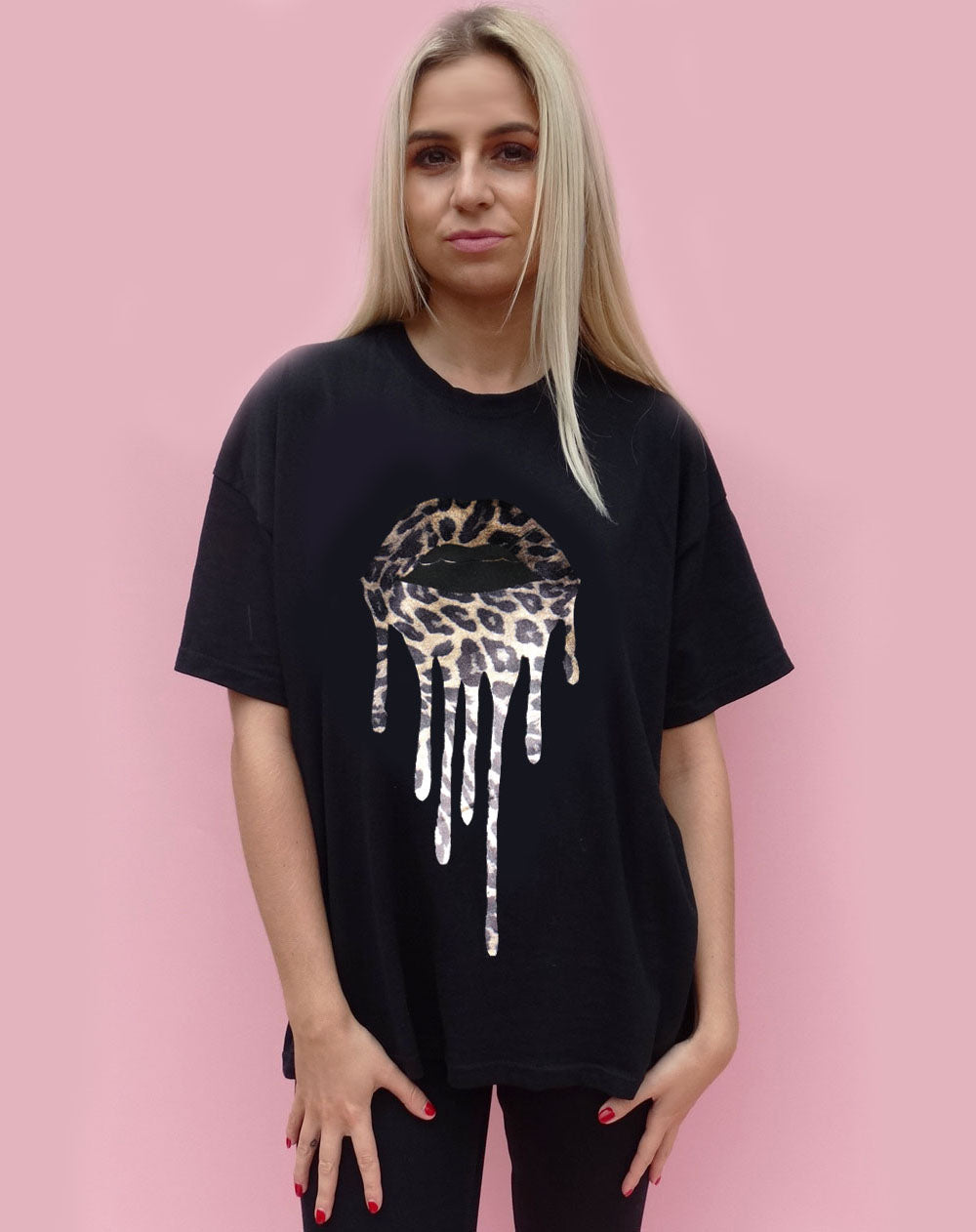 Foil Leopard Print Lip Drip Tshirt in Black