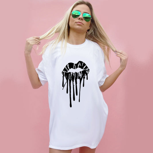 Black Drip Kiss Oversize Tshirt In White