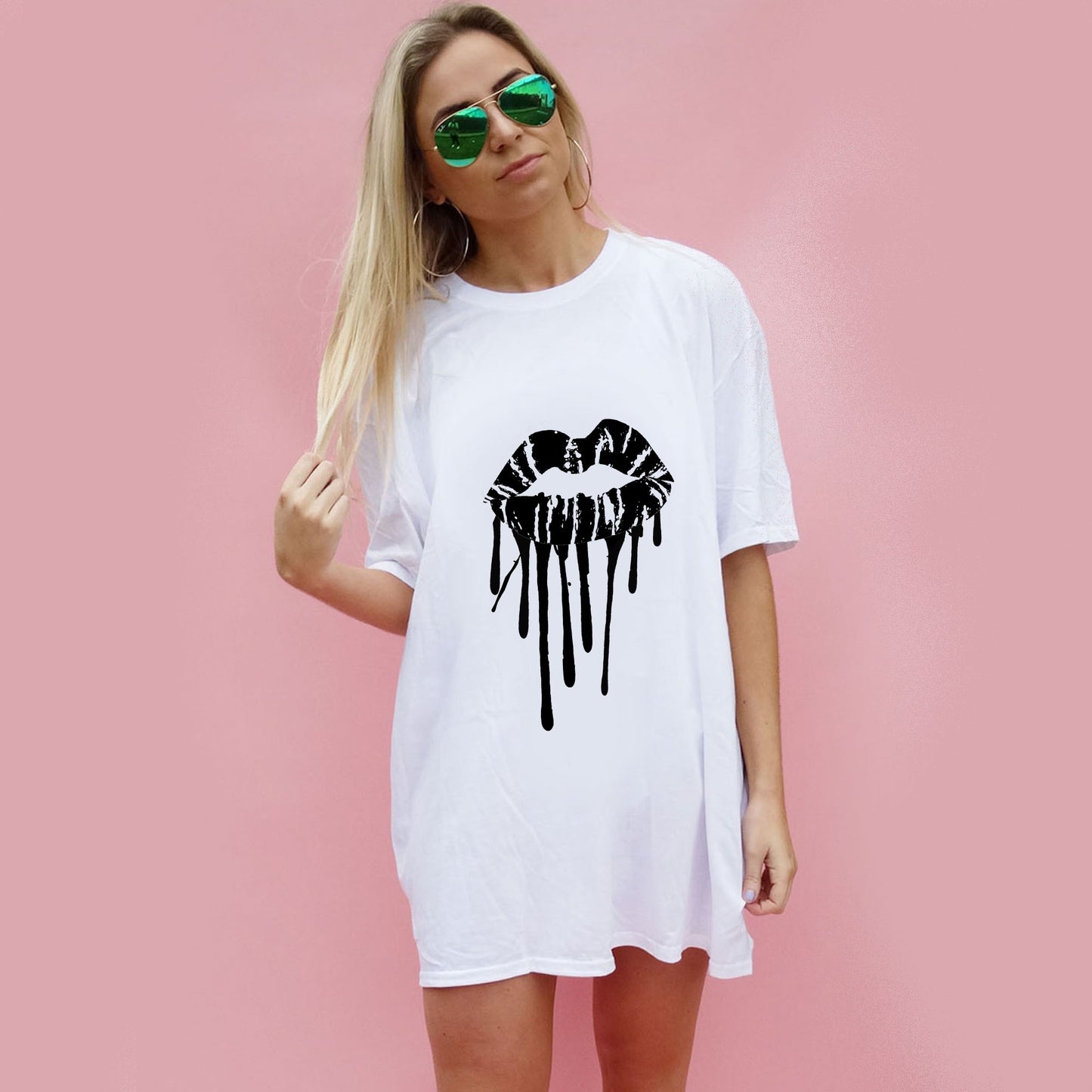 Black Drip Kiss Oversize Tshirt In White