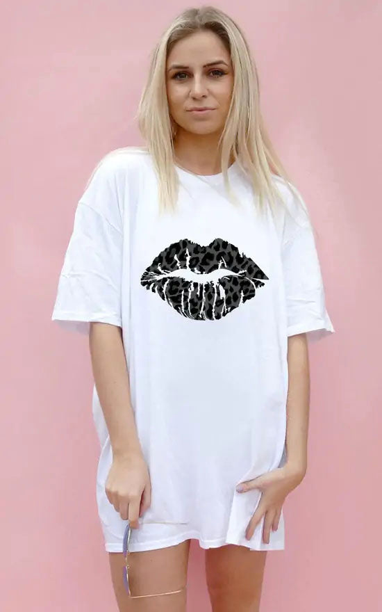 Black Leopard Lip Motif Oversize Tshirt Top In White