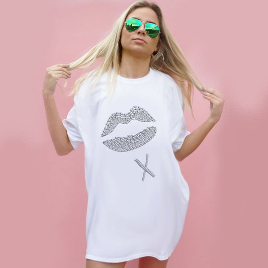 Kiss Black Text Lip Print T Shirt In White