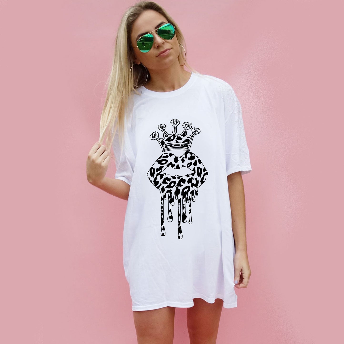 Leopard Print Outline Royal Lip Drip Print Tshirt In White