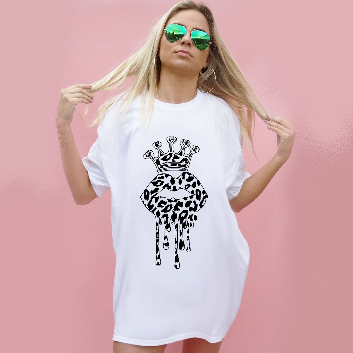 Leopard Print Outline Royal Lip Drip Print Tshirt In White