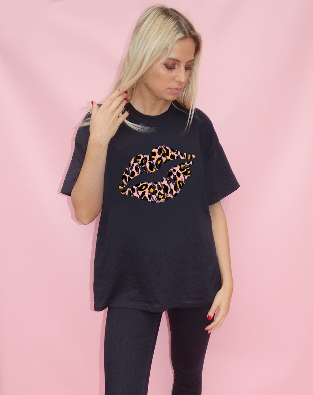 Pink and Orange Leopard Graphic Lip T-shirt in Black