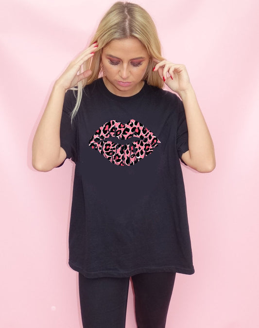 Pink And Rose Leopard Motif Lip T Shirt In Black